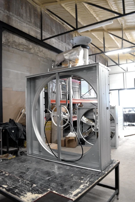 Торцевой  вентилятор CENTRIFUGAL BOX FAN 50'', 380В, 50Гц, 1.1Квт