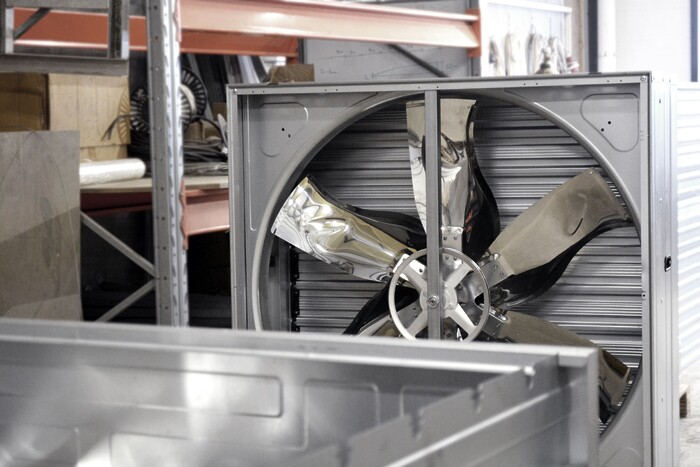 Торцевой  вентилятор CENTRIFUGAL BOX FAN 50'', 380В, 50Гц, 1.1Квт